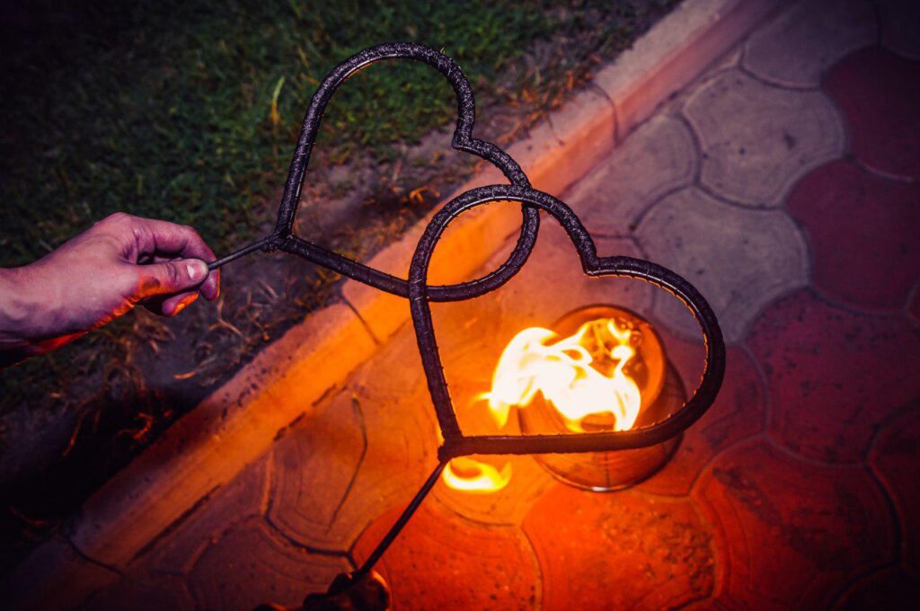 Факела в виде сердечек Fire Spirit 1